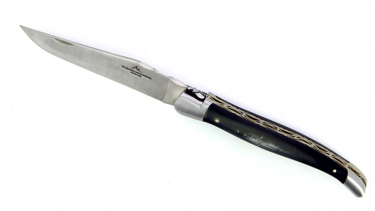 Couteau Laguiole 13 cm double platine avec mitres en inox brossé et manche corne de vache Aubrac