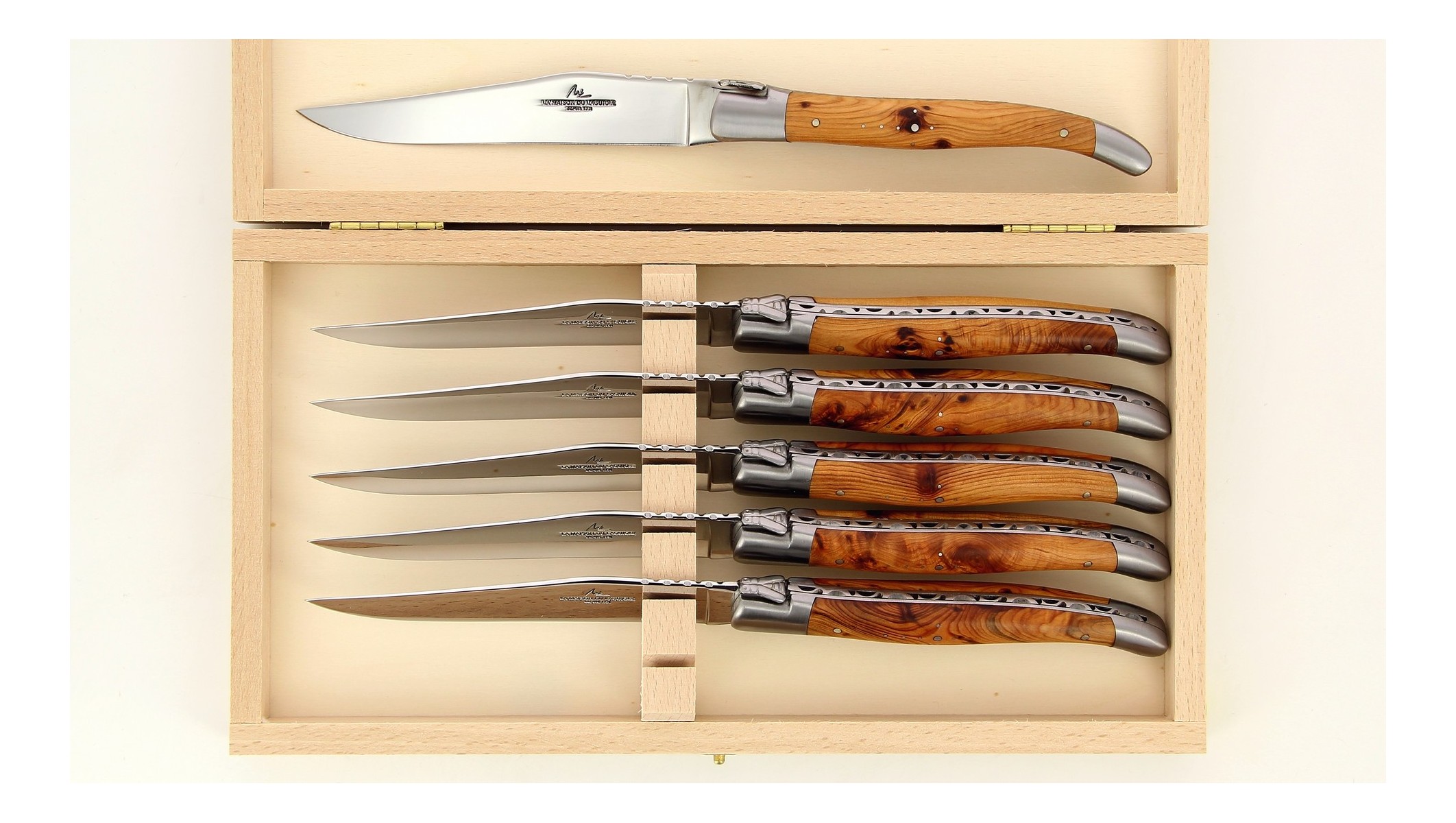 Coffret de 6 couteaux Thiers de table en genèvrier