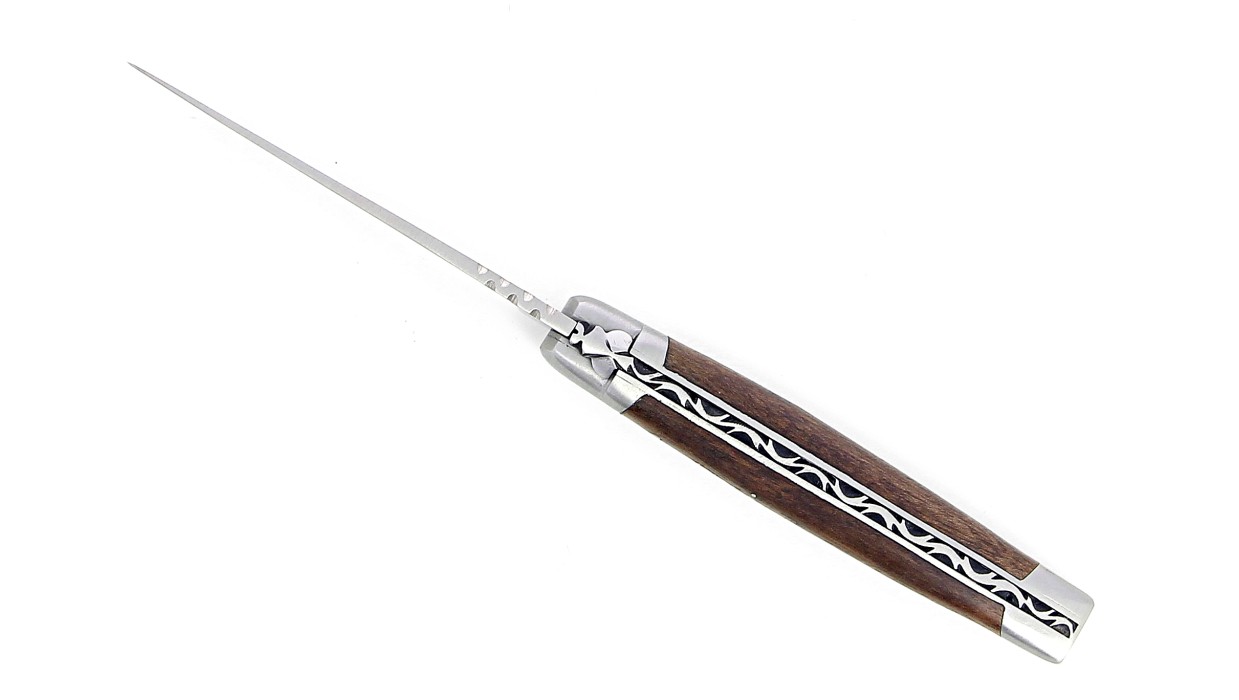 Couteau de Laguiole pliant, 10 cm, abeille et ressort forgés, ciselés main, mitres en inox brossé, manche en Noyer.
