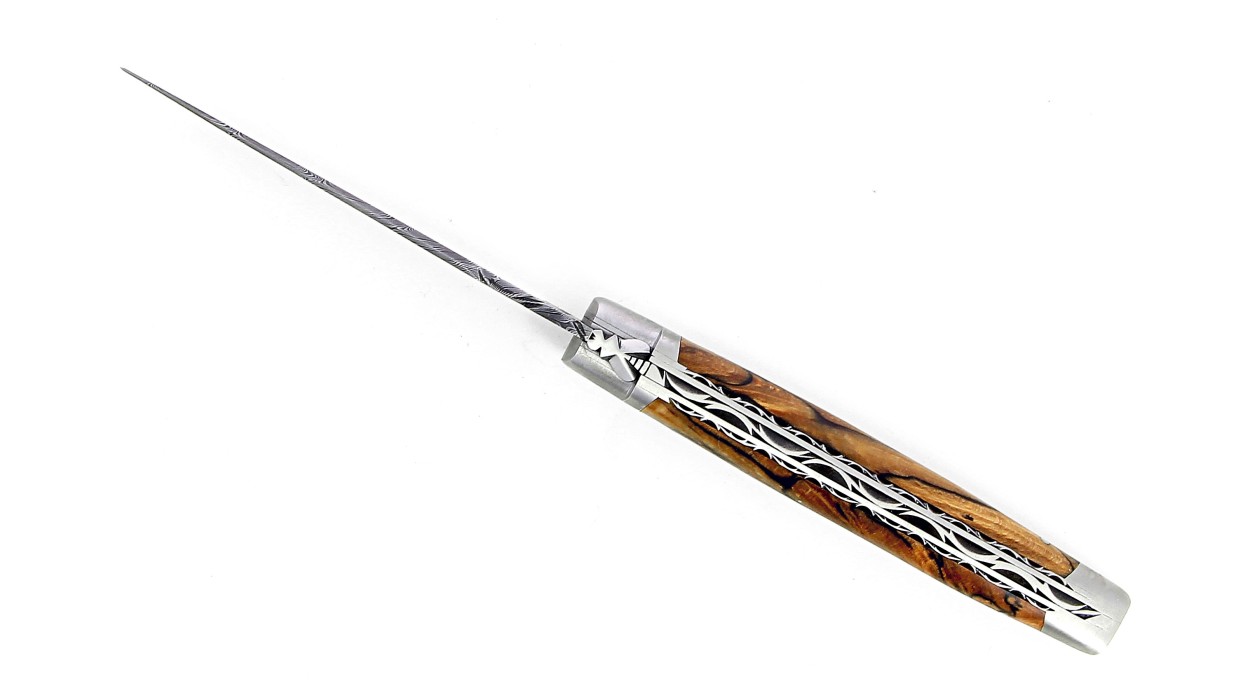 Couteau pliant Laguiole 13 cm, mitres inox brossé, double platine en hêtre de l'Aubrac, lame damas carbone.