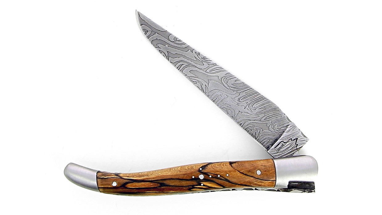 Couteau pliant Laguiole 12 cm, mitres inox brossé, double platine en hêtre de l'Aubrac, lame damas carbone.